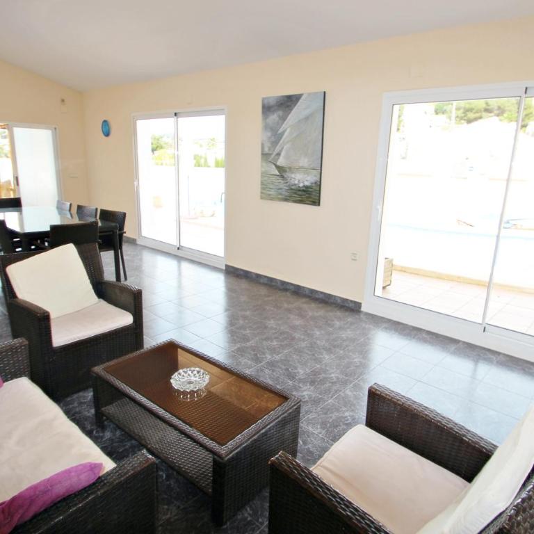 Angevic - a delightful villa located in the town of Moraira - Four-Bedroom House - 18