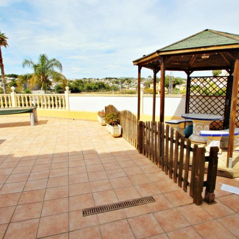 Angevic - a delightful villa located in the town of Moraira - Four-Bedroom House - 8
