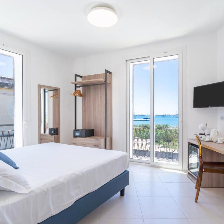 Dimore delle Zagare Molo - Deluxe Double Room with Sea View - 10