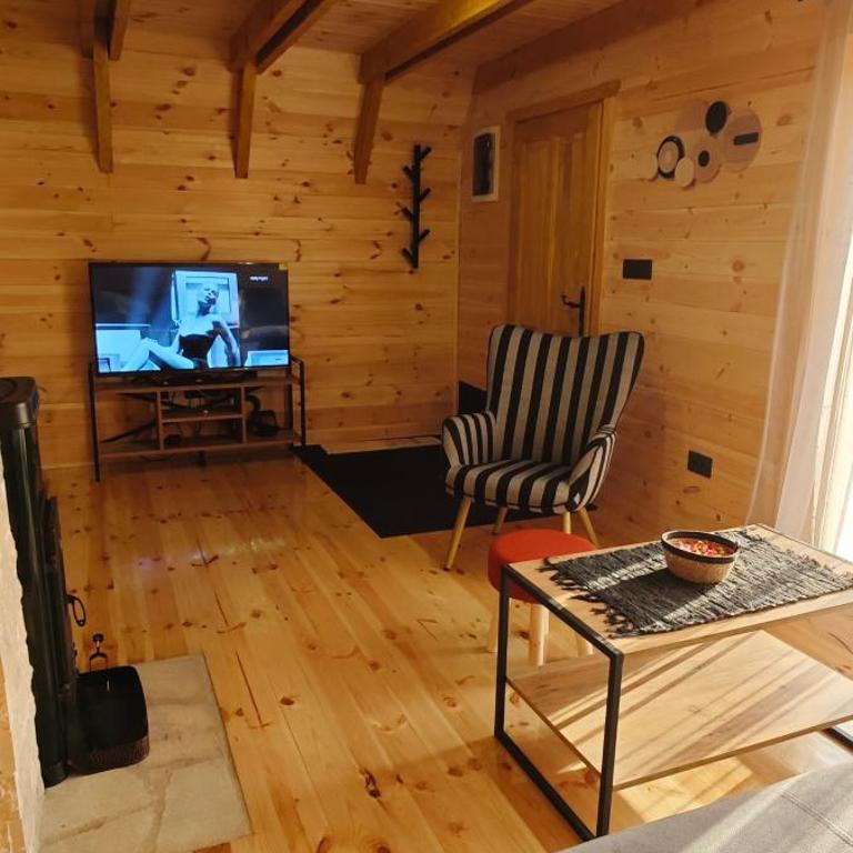 Pine forest-White - Two-Bedroom Chalet - 16