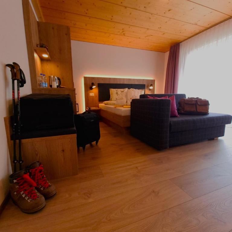 Hotel Alpenblick-Leukerbad-Therme - Signature Doppelzimmer, Zugang zum Spa und Nutzung der Seilbahn - 5