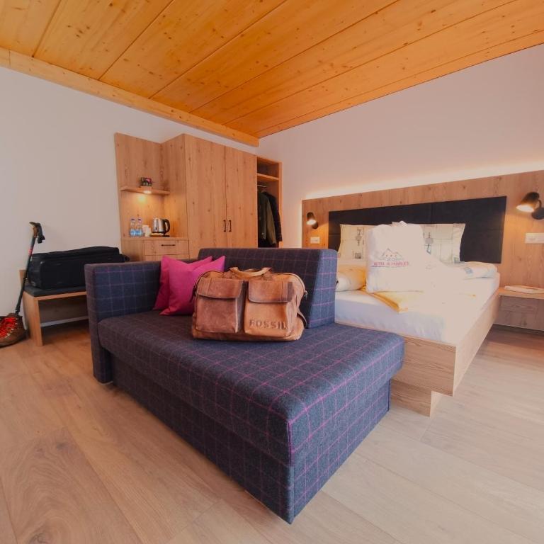 Hotel Alpenblick-Leukerbad-Therme - Signature Doppelzimmer, Zugang zum Spa und Nutzung der Seilbahn - 6