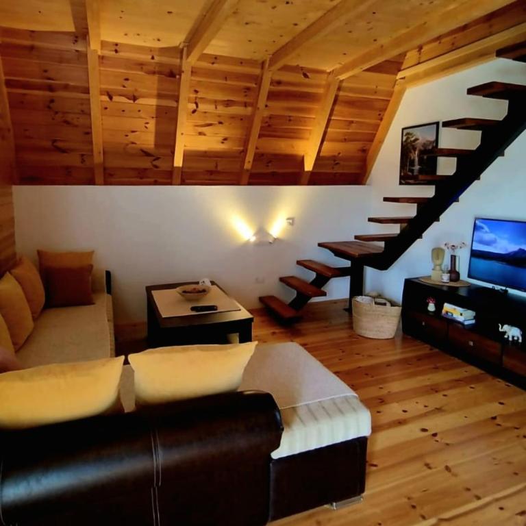 Melanija - Two-Bedroom House - 10