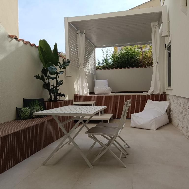 I Limoni - Appartamento con 1 Camera da Letto e Vasca Idromassaggio - 9