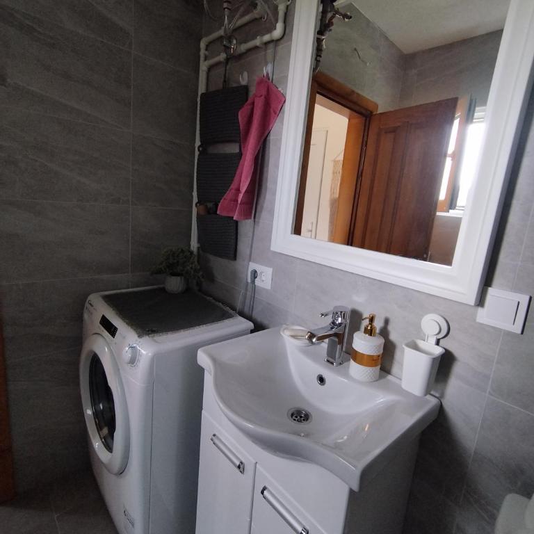 Melanija - Two-Bedroom House - 38