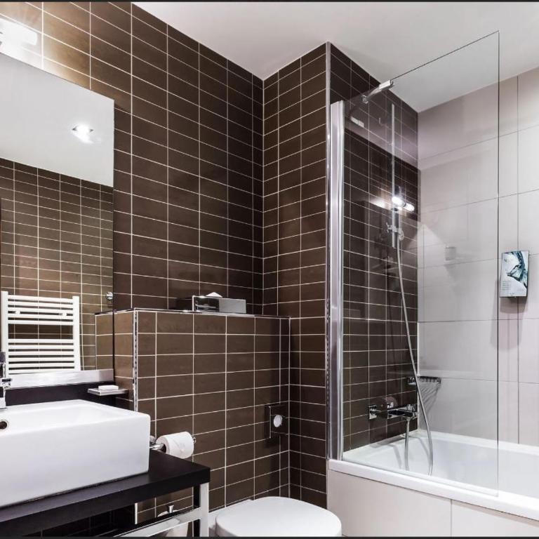 Disneyland Deluxe flat, outside pool, Climatisation, 1 min to Disney Parks - Deluxe Studio mit Doppelbett - 6