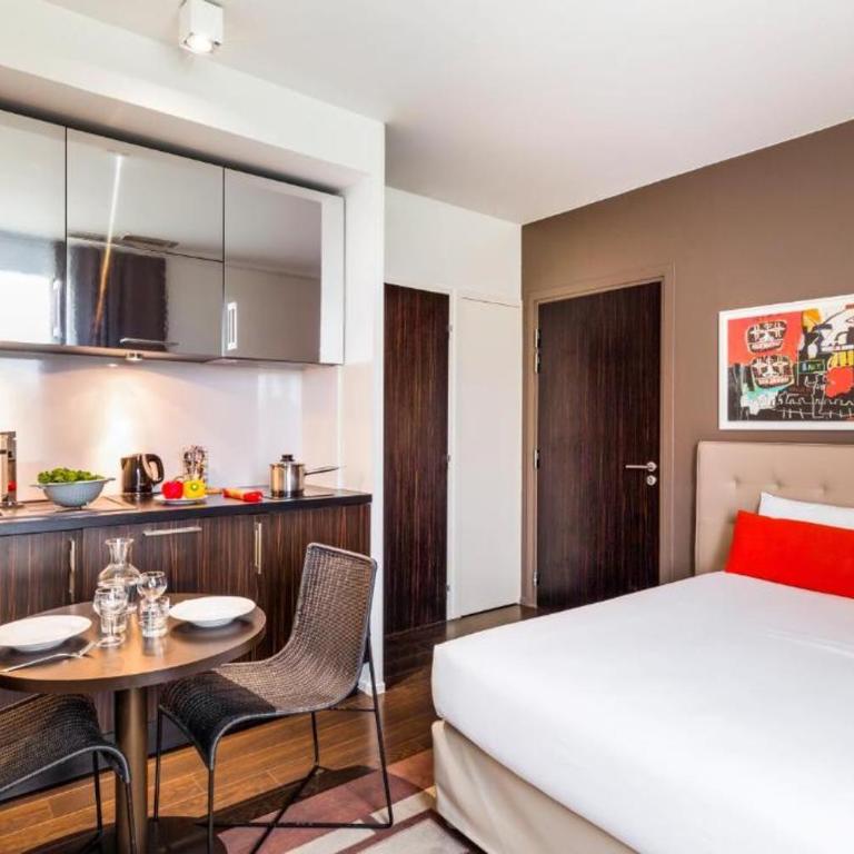 Disneyland Deluxe flat, outside pool, Climatisation, 1 min to Disney Parks - Deluxe Studio mit Doppelbett - 4