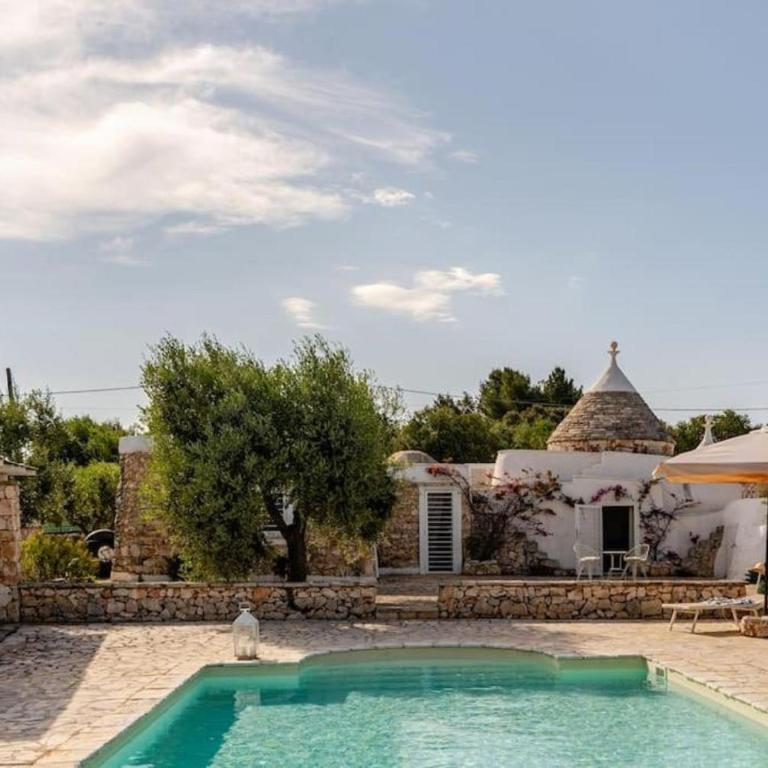 Trullo Vittoria Ostuni with private swimming pool - Two-Bedroom Villa - 27