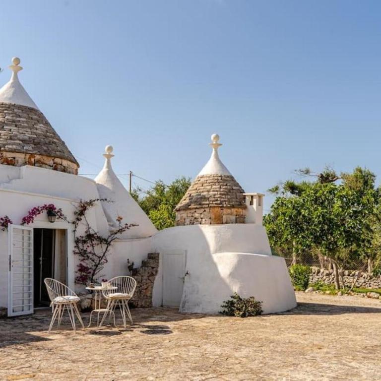 Trullo Vittoria Ostuni with private swimming pool - Two-Bedroom Villa - 15