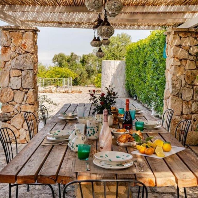 Trullo Vittoria Ostuni with private swimming pool - Two-Bedroom Villa - 20