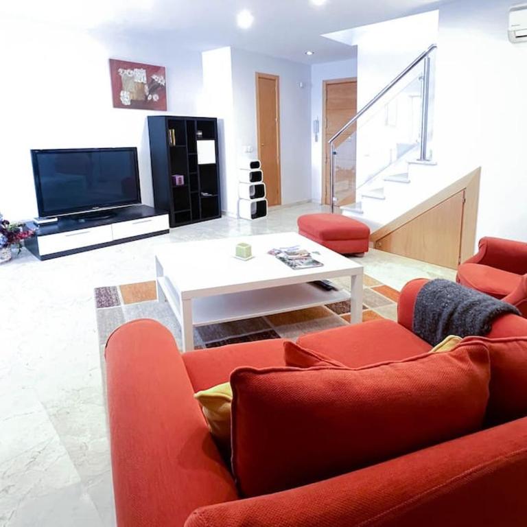 Ático coqueto en Marbella, cerca Puerto Banús - Two-Bedroom Apartment - 2