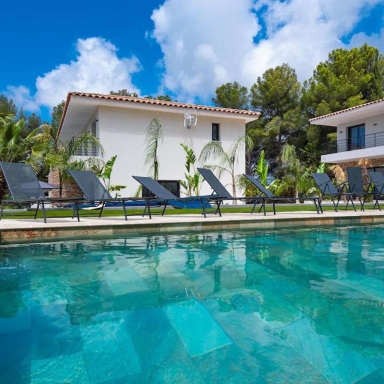 Villa Romy - calme & piscine chauffée - Villa Superior - 32