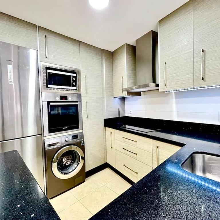 Ático coqueto en Marbella, cerca Puerto Banús - Two-Bedroom Apartment - 13