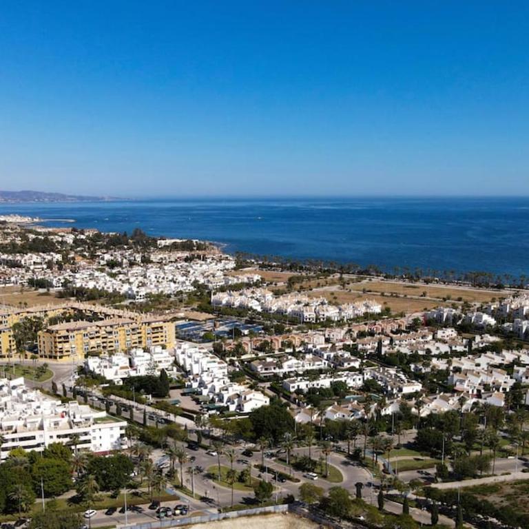 Ático coqueto en Marbella, cerca Puerto Banús - Two-Bedroom Apartment - 28