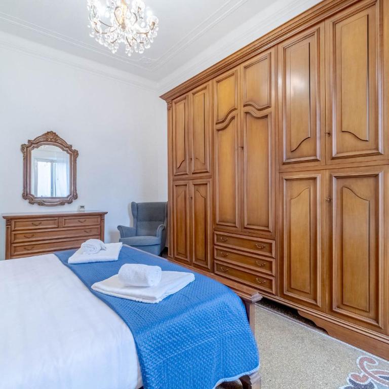 GuestHost - Genova San Fruttuoso Vintage & Roomy Flat - Appartamento con 2 Camere da Letto - 3