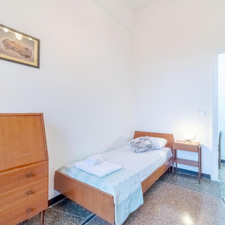 GuestHost - Genova San Fruttuoso Vintage & Roomy Flat - Appartamento con 2 Camere da Letto - 5