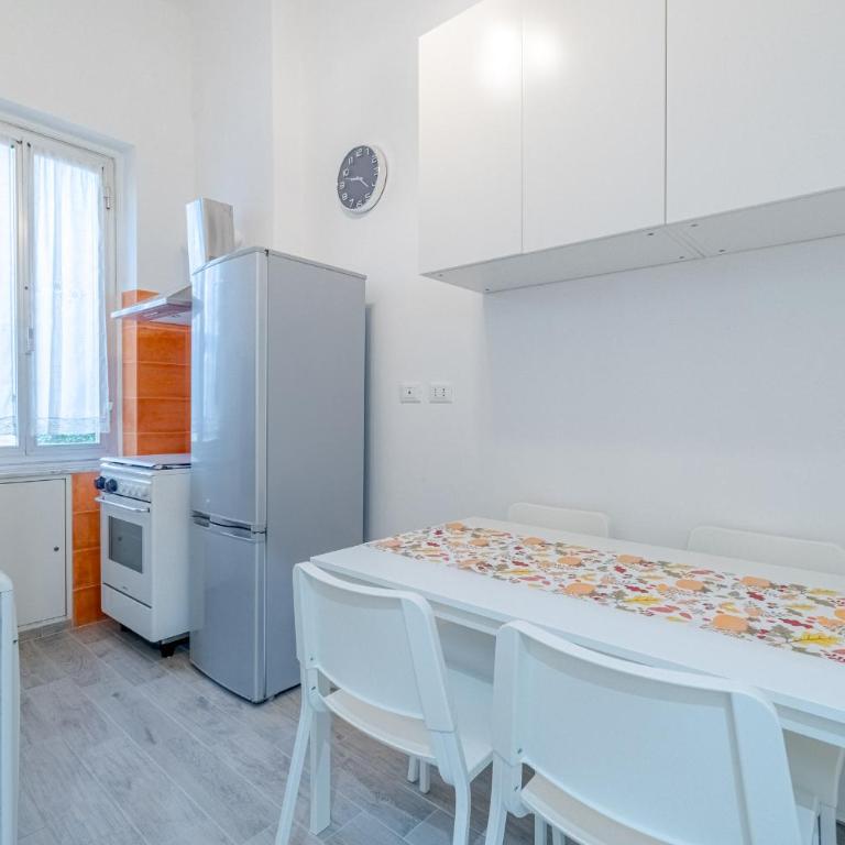 GuestHost - Genova San Fruttuoso Vintage & Roomy Flat - Appartamento con 2 Camere da Letto - 17