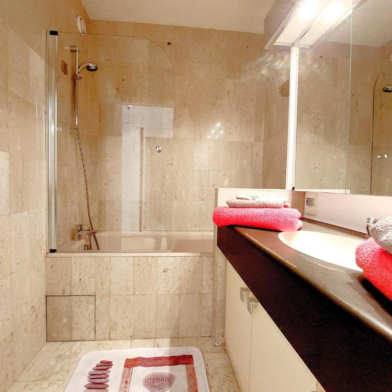 Gray d'Albion - Cannes Rue d'Antibes - 2 Minutes walk from Beach, Palais des Festivals, Boulevard de la Croisette - Free Parking - Estudio Superior - 11