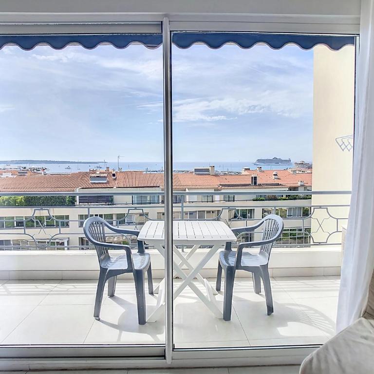 Lovely, modern studio with sea view 117 - Studio avec Balcon - 1