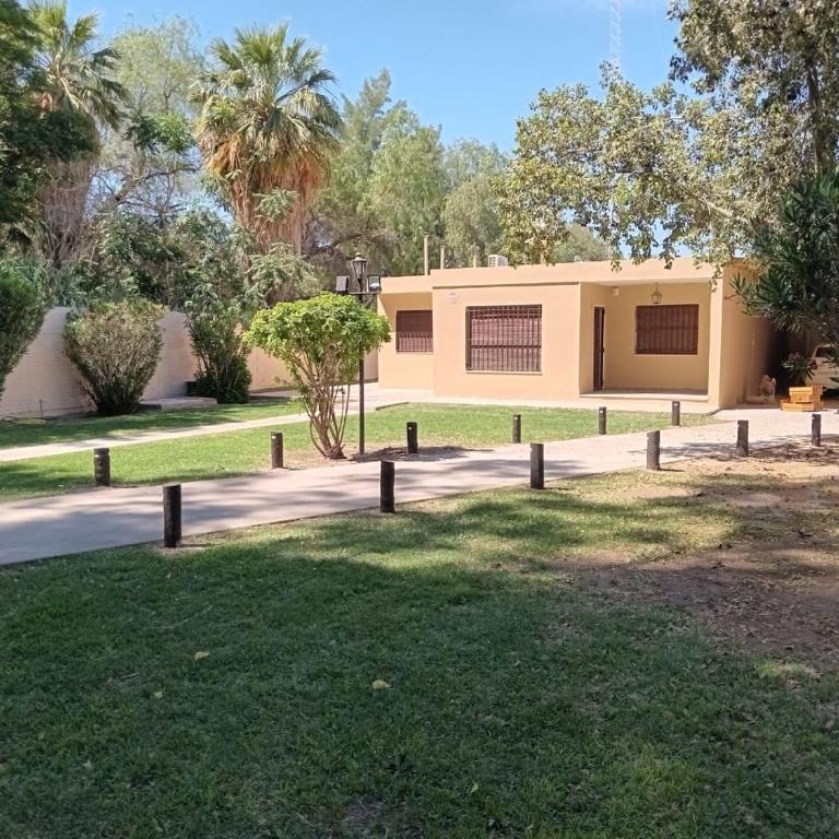 Casa La Legua - Casa Unifamiliar de 3 dormitorios - 1