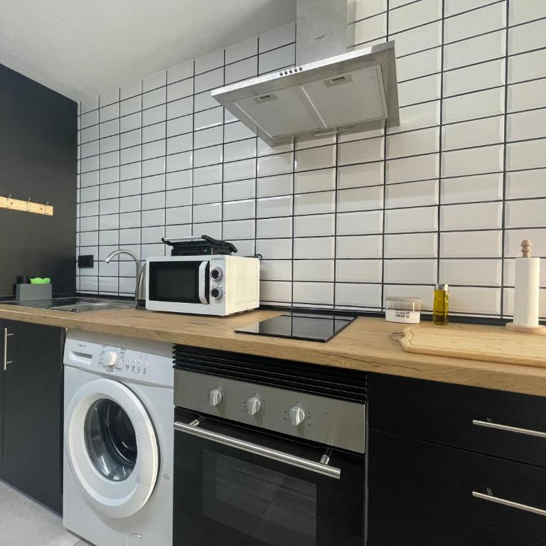 Benidorm JL 1 y 2 - Apartamento de 1 Dormitorio con balcón y vistas a la ciudad - 7