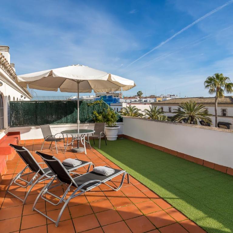 Hotel Jerez Centro - Habitación Doble Superior con terraza - 1 o 2 camas - 3