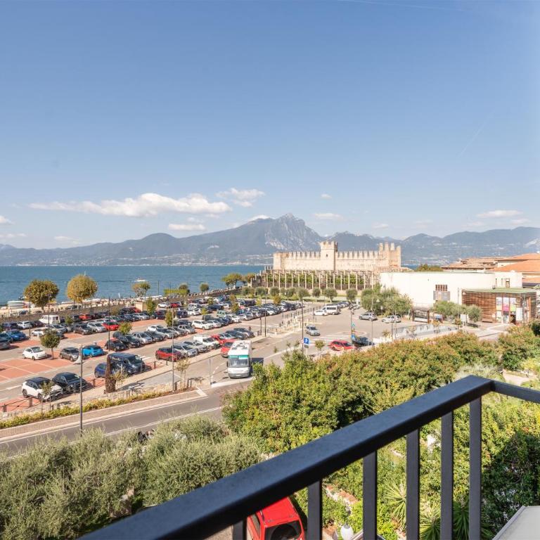 Hotel Al Castello - Chambre Double ou Lits Jumeaux Deluxe - Vue sur Lac - 5
