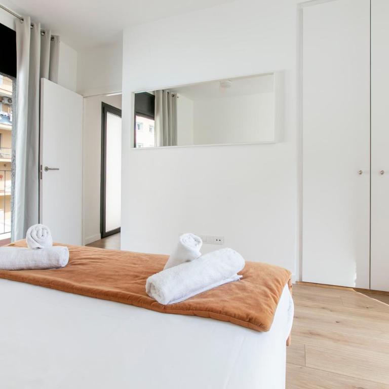 Chic and Modern Apartments in Gracia - Penthouse Apartment - 13