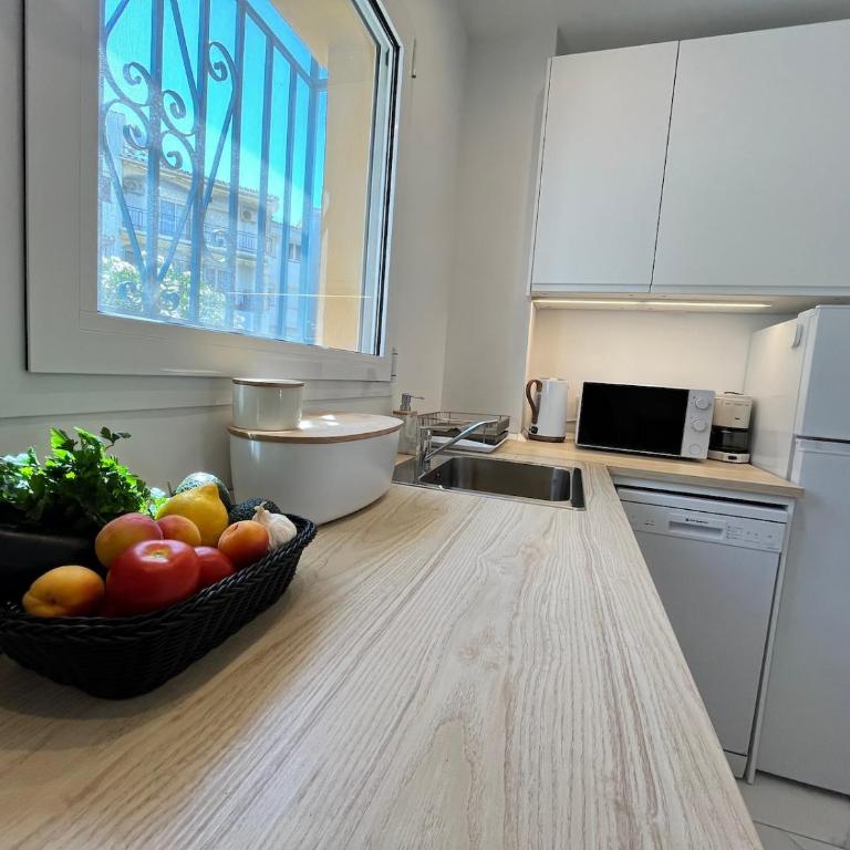 2 bedroom apartment walking distance to the beach - Apartamento de 2 dormitorios - 3