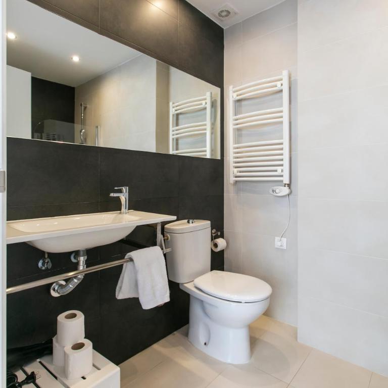 Chic and Modern Apartments in Gracia - Penthouse Apartment - 26