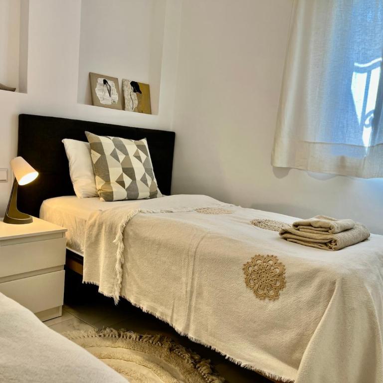 2 bedroom apartment walking distance to the beach - Apartamento de 2 dormitorios - 7