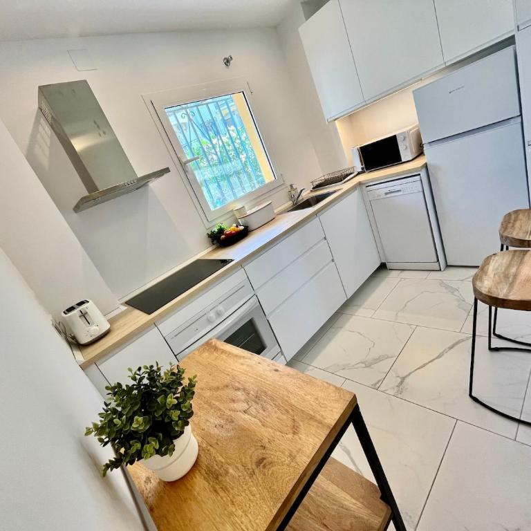2 bedroom apartment walking distance to the beach - Apartamento de 2 dormitorios - 5