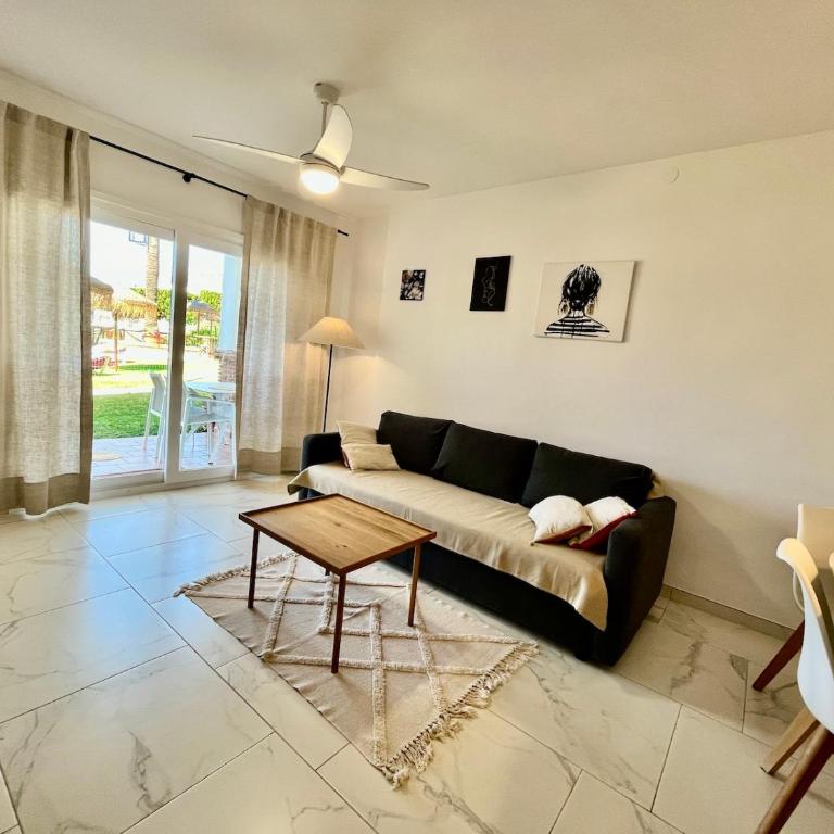 2 bedroom apartment walking distance to the beach - Apartamento de 2 dormitorios - 17
