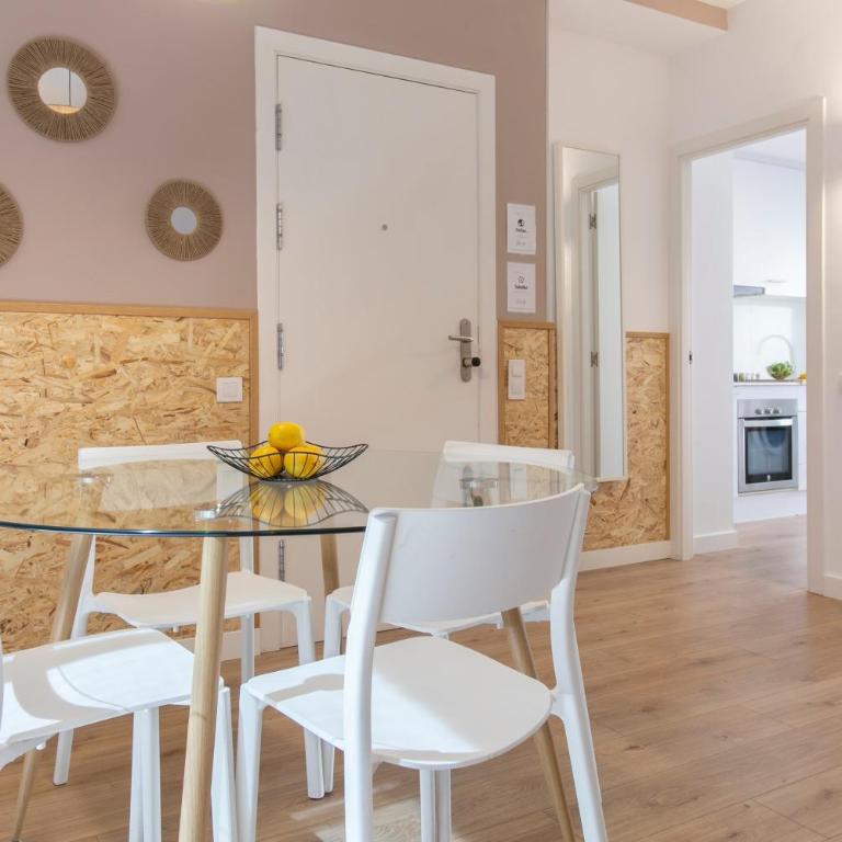 Chic and Modern Apartments in Gracia - One-Bedroom Apartment - 15