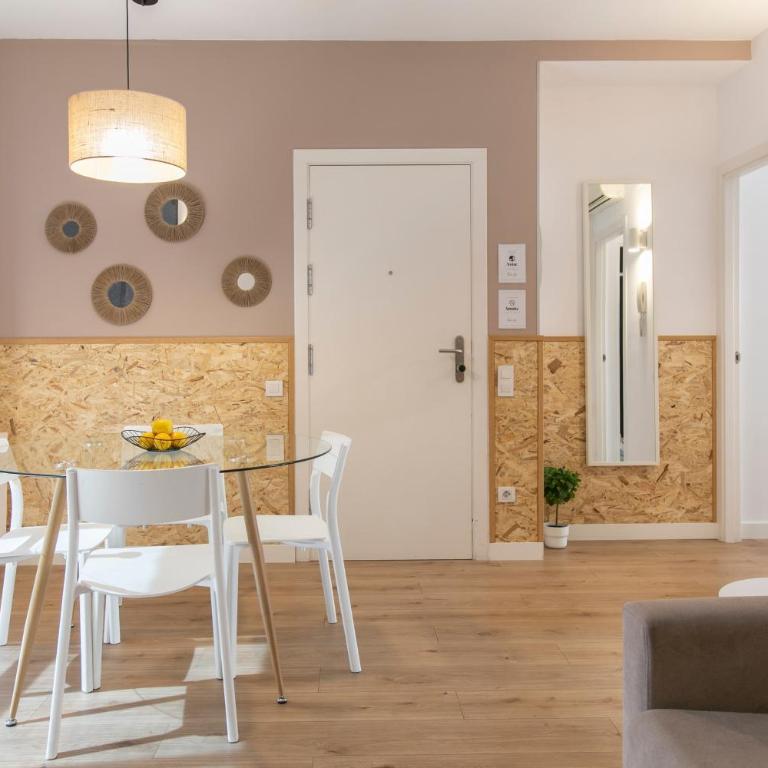 Chic and Modern Apartments in Gracia - One-Bedroom Apartment - 14