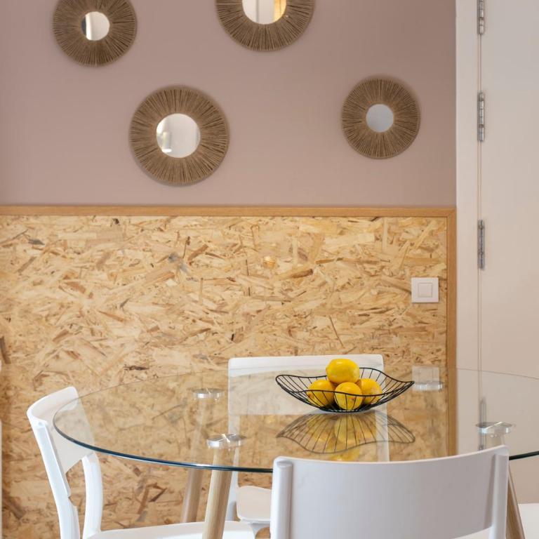Chic and Modern Apartments in Gracia - One-Bedroom Apartment - 10