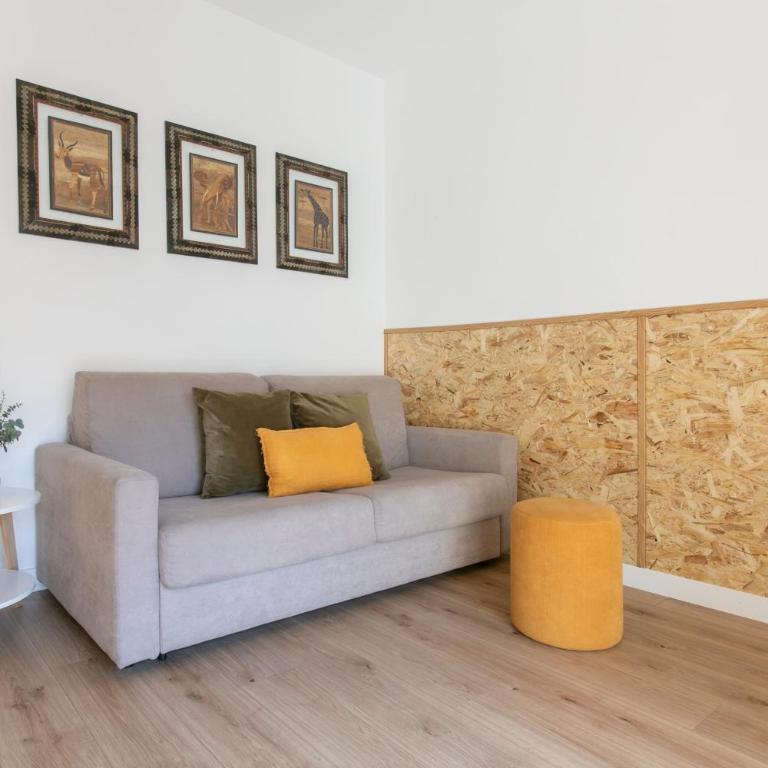 Chic and Modern Apartments in Gracia - One-Bedroom Apartment - 12