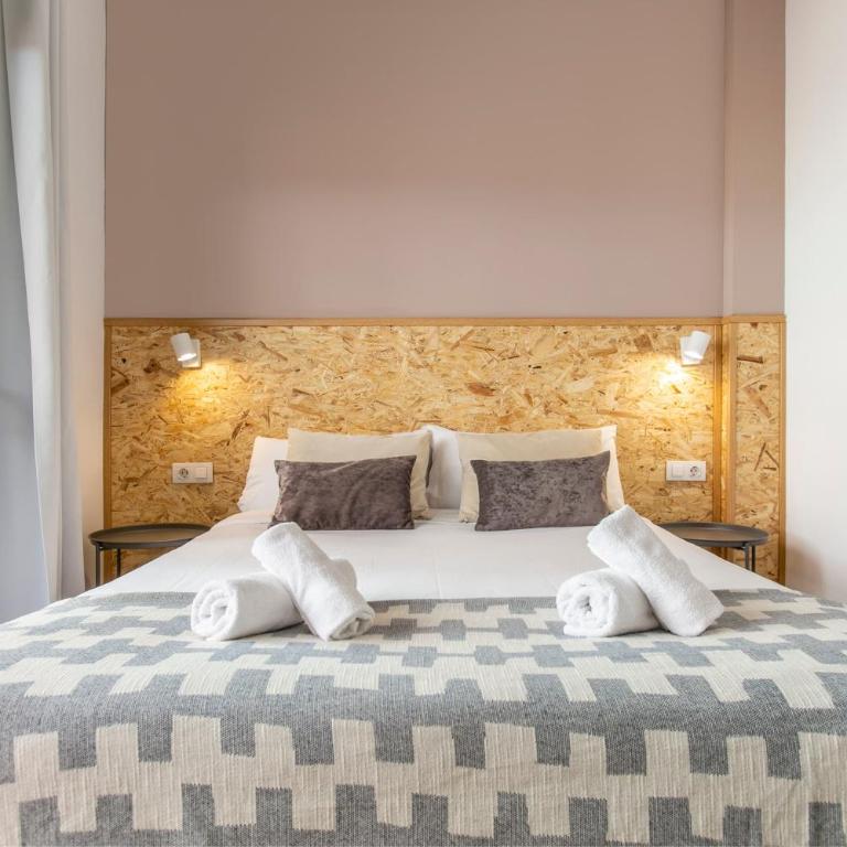 Chic and Modern Apartments in Gracia - One-Bedroom Apartment - 2