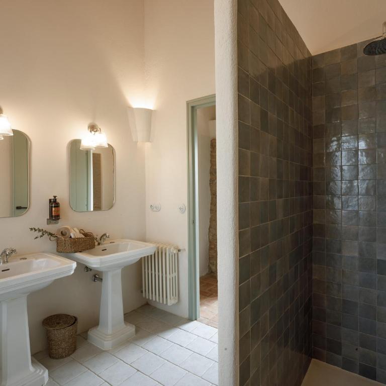 Hotel Castell de Vallgornera - Habitación Deluxe con cama extragrande - 6