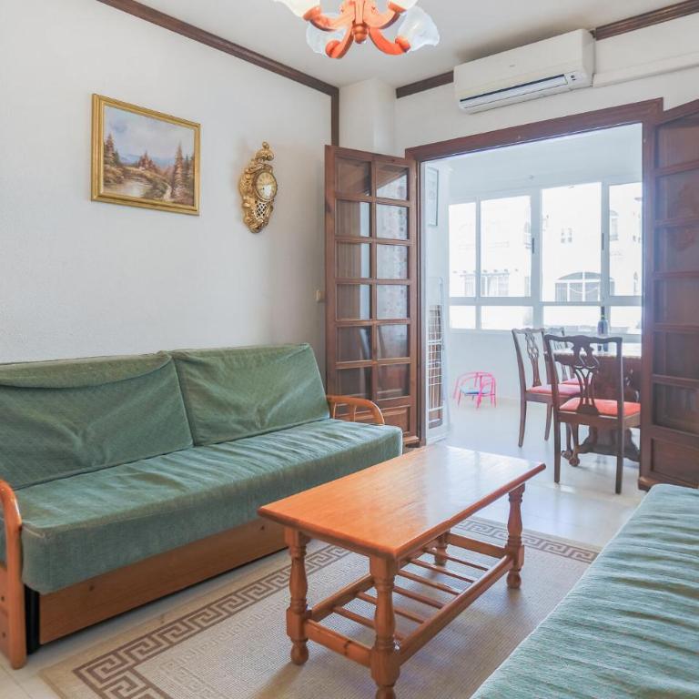 Gorgeous Apartment In Torrevieja - Apartamento de 1 dormitorio - 5