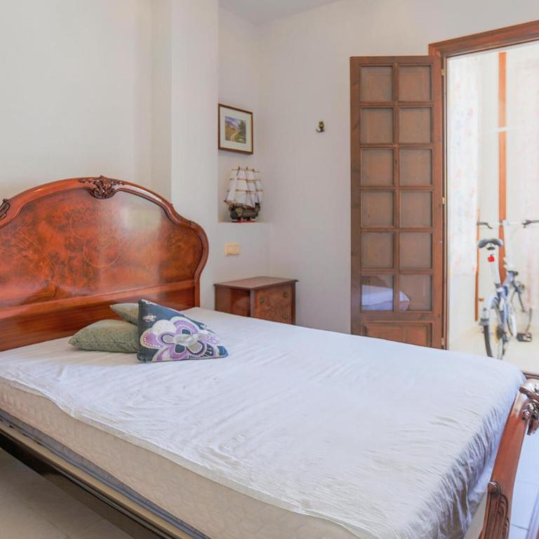 Gorgeous Apartment In Torrevieja - Apartamento de 1 dormitorio - 9
