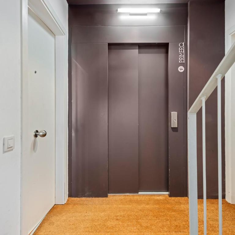 Chic and Modern Apartments in Gracia - One-Bedroom Apartment - 15