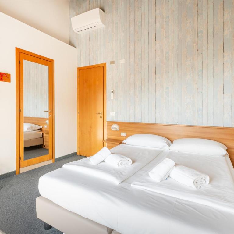 Hotel Al Castello - Chambre Double ou Lits Jumeaux avec Balcon - 2