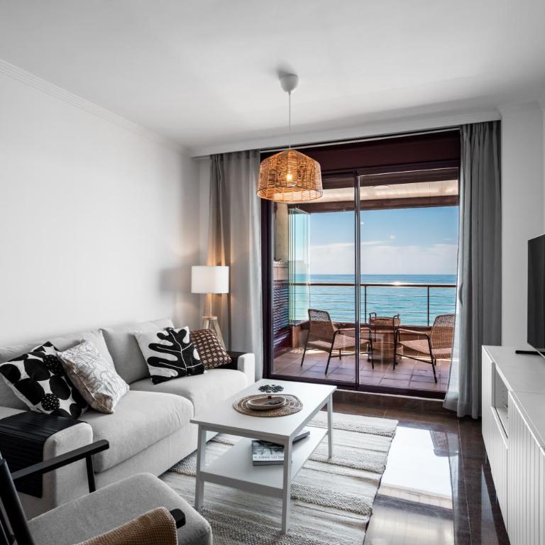 Buenavista Lifestyle by Sur Suites - Two-Bedroom Apartment - 24