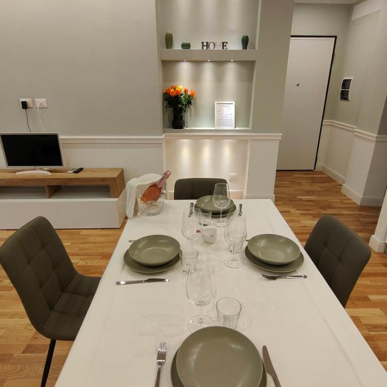 Residenza Claudia - Appartamento con 2 Camere da Letto e Balcone - 15