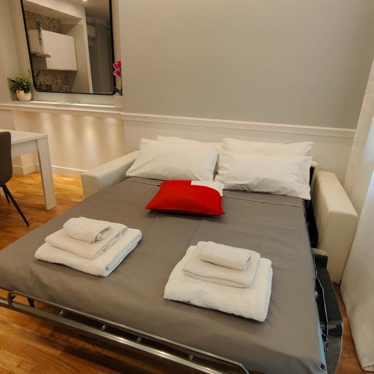 Residenza Claudia - Appartamento con 2 Camere da Letto e Balcone - 18