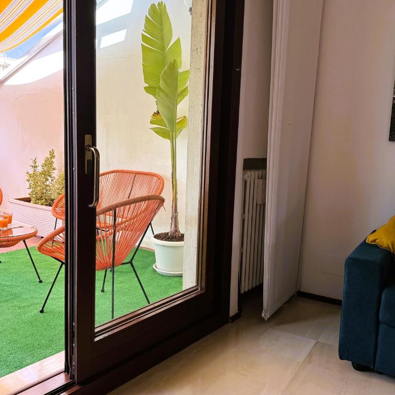 Attico 72 - Appartamento con 2 Camere da Letto - 8