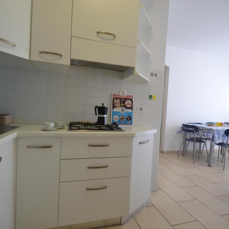 Zenit - Appartamento con 2 Camere da Letto e Vista Mare - 9