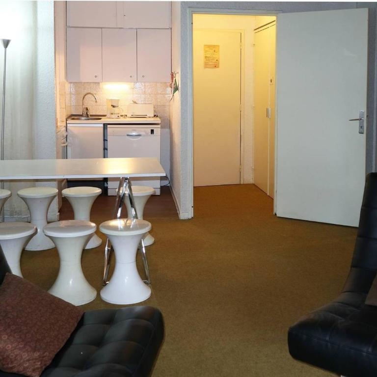 Appartement cosy pour 6 pers, proche centre, skis aux pieds - FR-1-322-225 - Apartment - 2