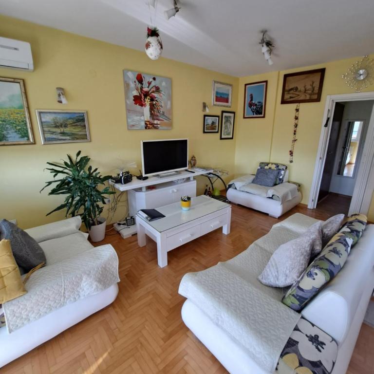 Apartman Swiss - Two-Bedroom Apartment - 1